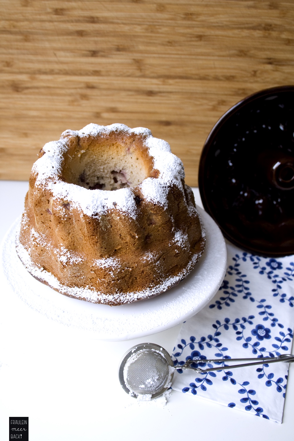 fraeulein-meer-backt-kirsch-napfkuchen