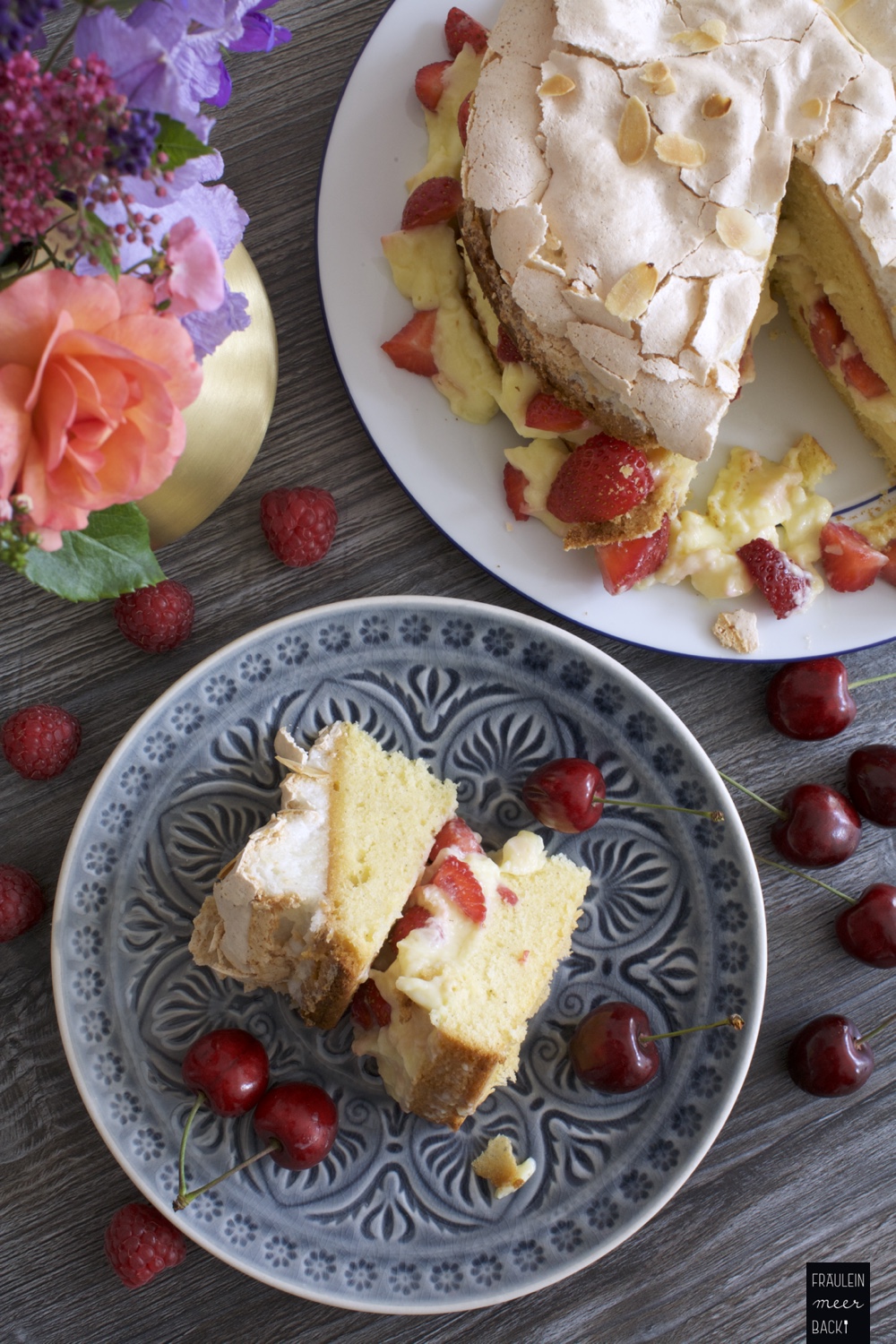 fraeulein-meer-backt-erdbeer-baiser-torte