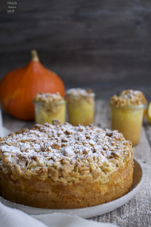 Kürbis-Apfel-Kuchen mit Mandelkruste - Fräulein Meer backt