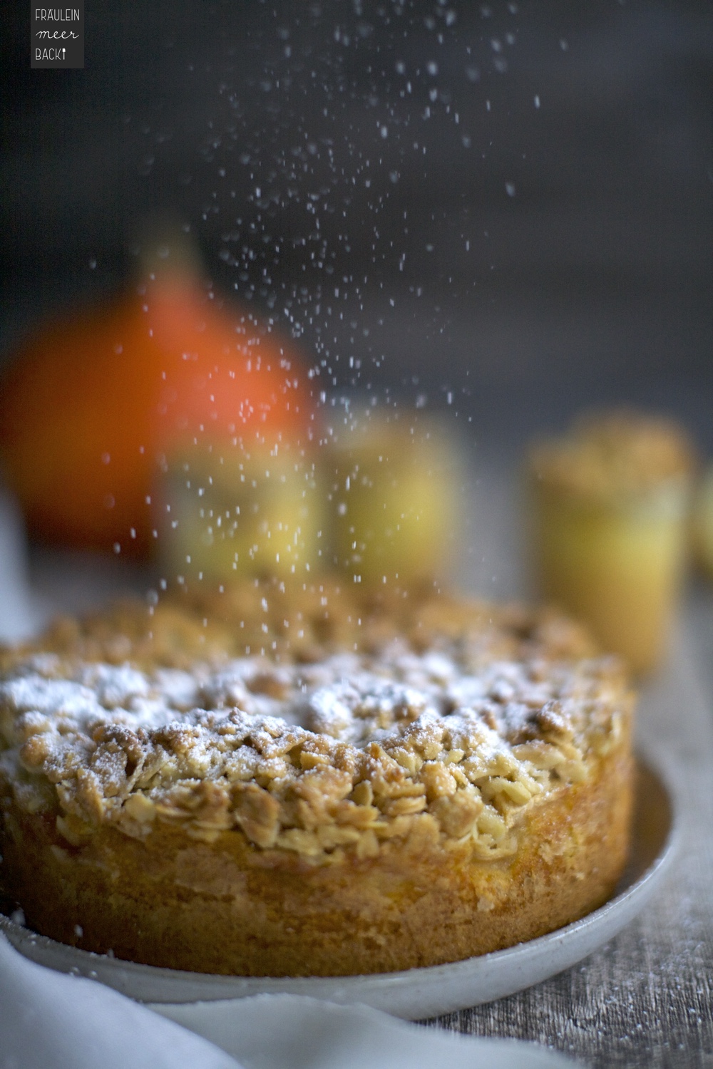 fraeulein-meer-backt-kuerbis-apfel-kuchen-mandelkruste