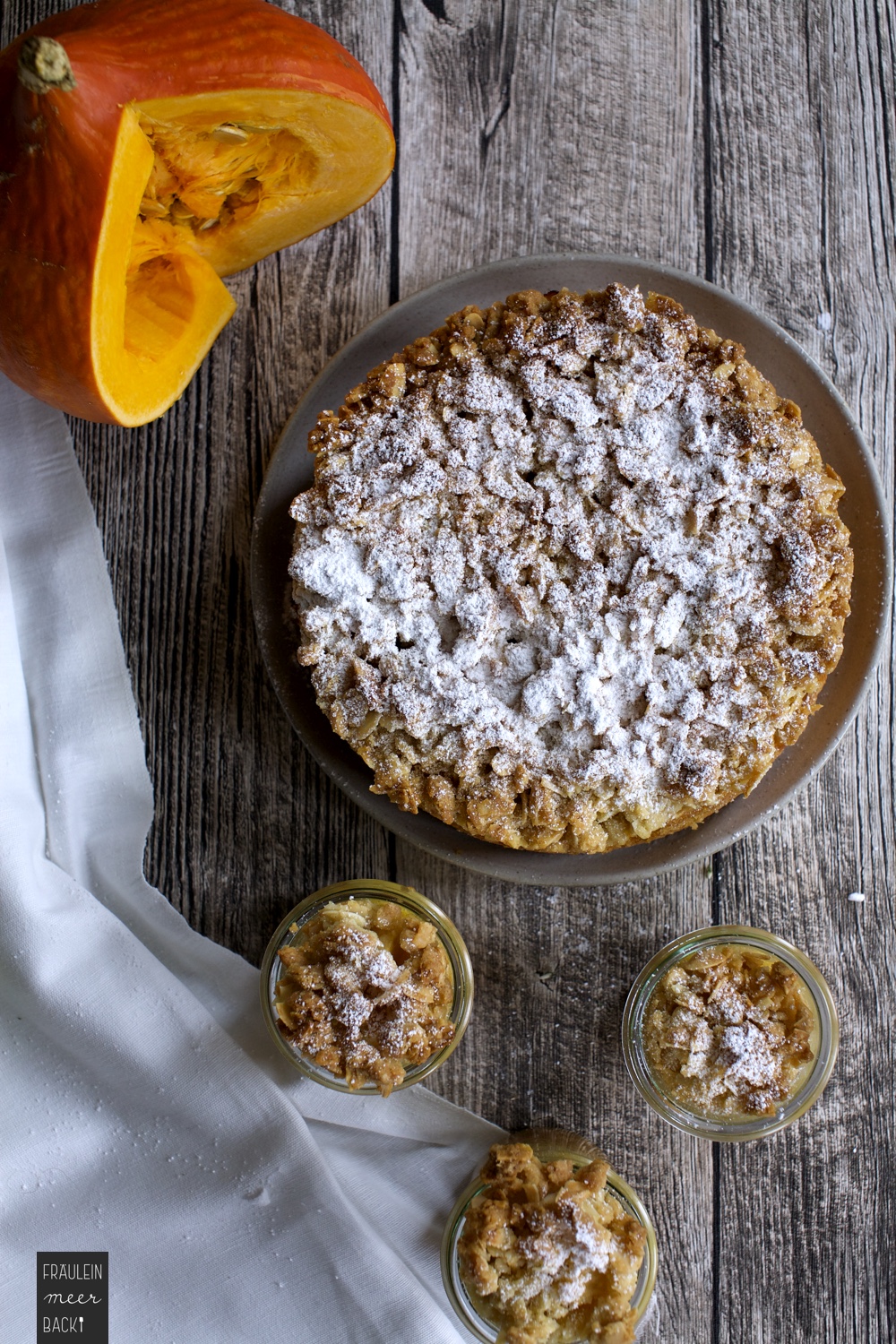 fraeulein-meer-backt-kuerbis-apfel-kuchen-mandelkruste