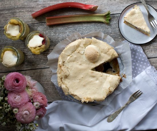 Fraeulein Meer backt Rhabarber Baiser Kuchen