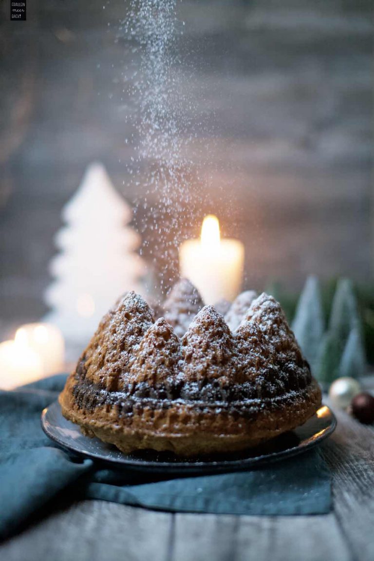 Mohn-Quark-Stollen als Guglhupf - Fräulein Meer backt