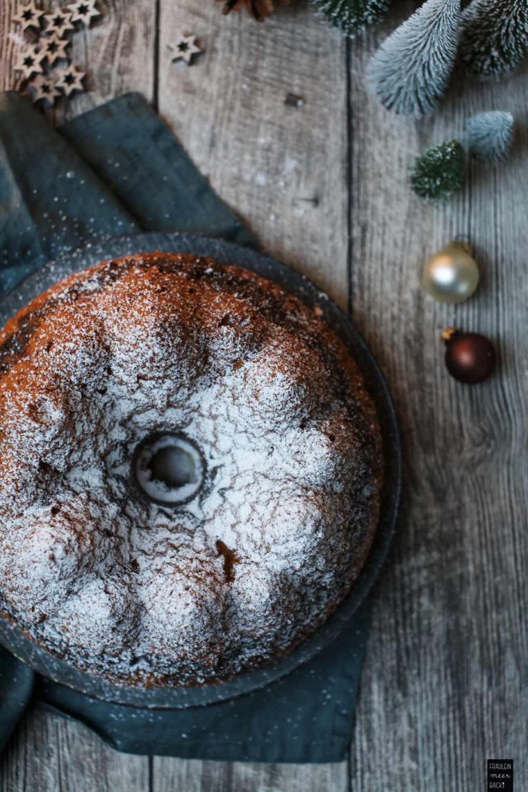 Mohn-Quark-Stollen als Guglhupf - Fräulein Meer backt