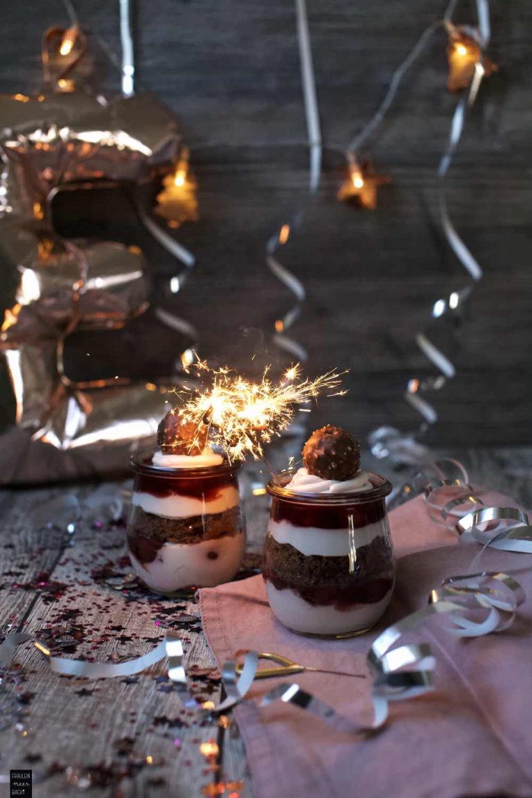 Schwarzwälder-Kirschtorte im Glas - Fräulein Meer backt Schwarzwälder-Kirschtorte im Glas - Fräulein Meer backt