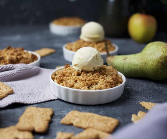 Fraeulein Meer backt Apfel Birnen Crumble