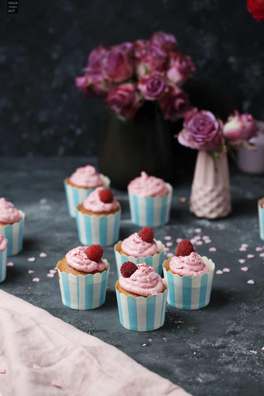 Fraeulein Meer backt Himbeer-Cupcakes Titel