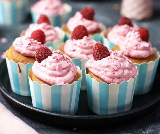 Fraeulein Meer backt Himbeer-Cupcakes