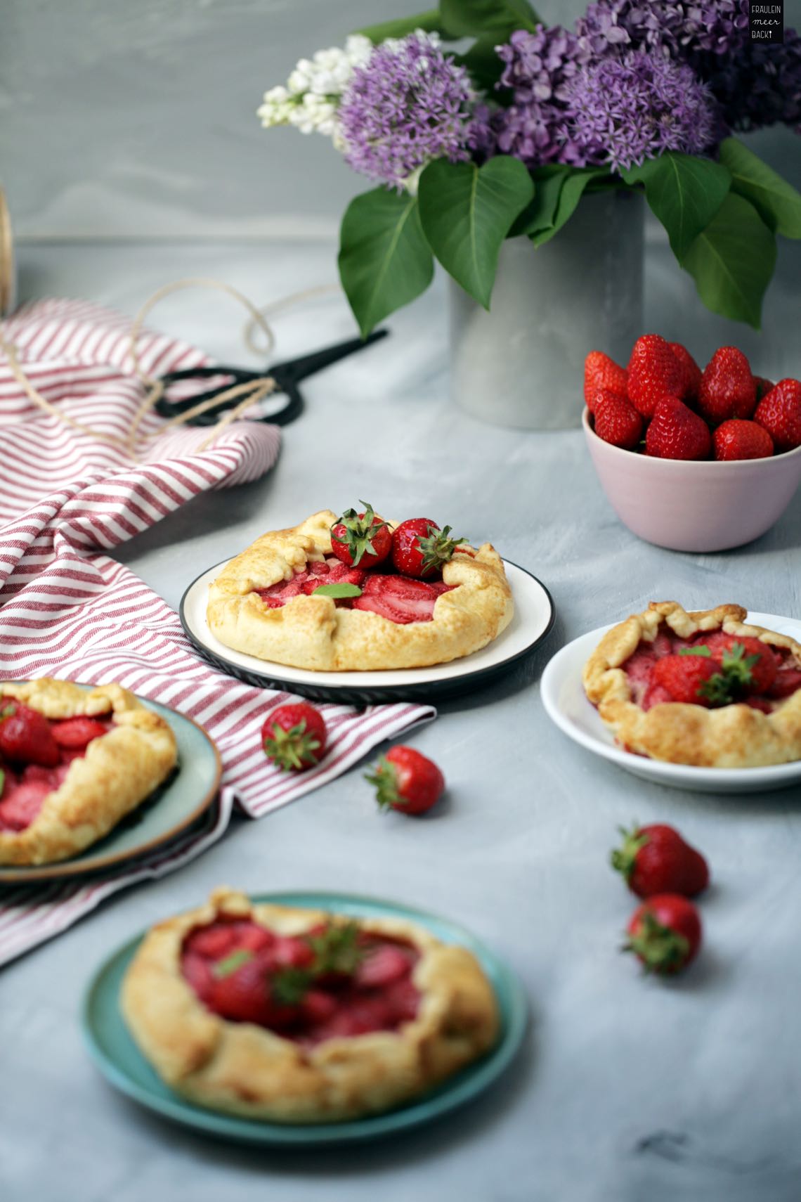 Fraeulein Meer backt Erdbeer Pudding Galette 