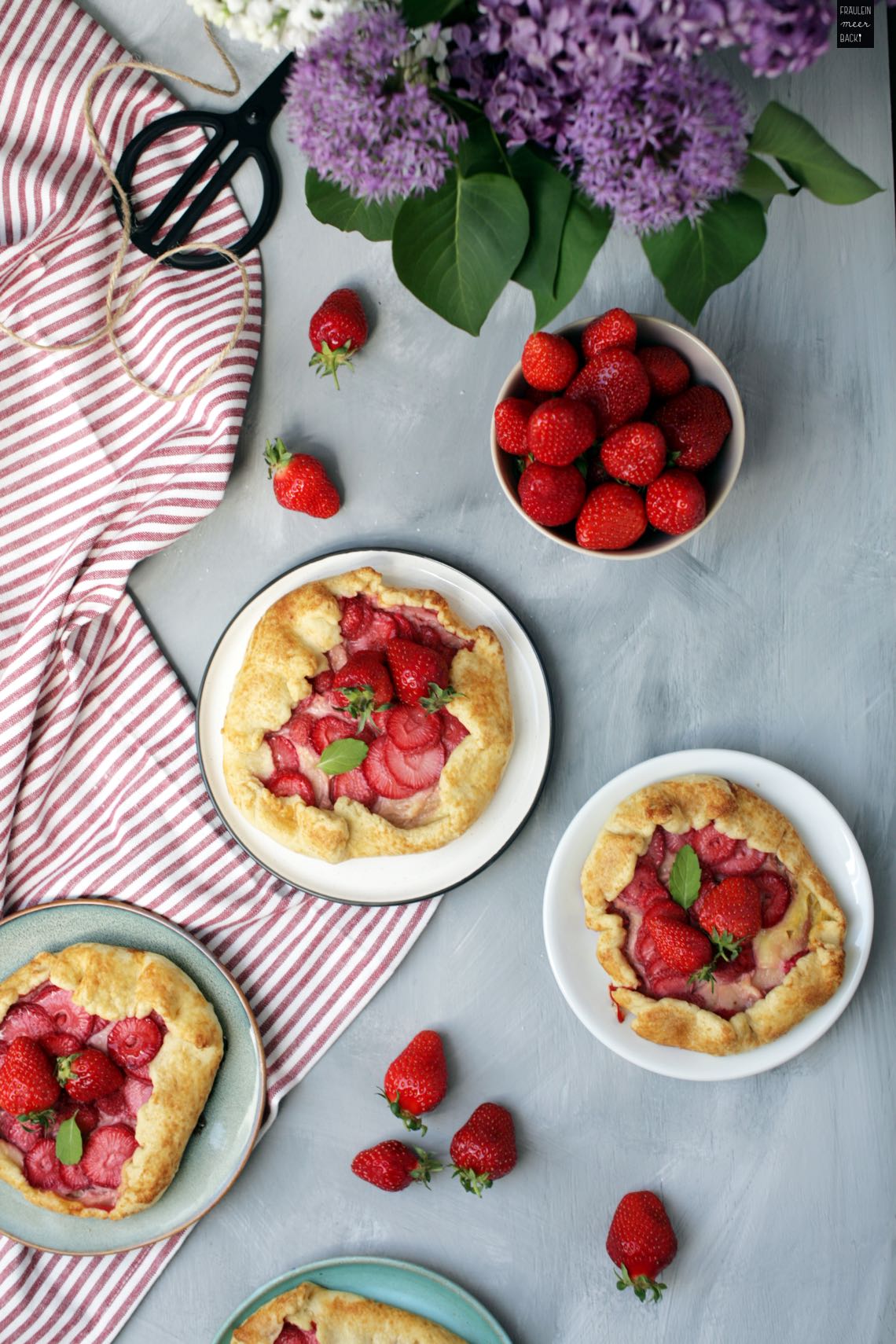 Fraeulein Meer backt Erdbeer Pudding Galette 