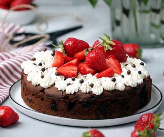Fraeulein Meer backt Erdbeer-Schokoladen Kuchen