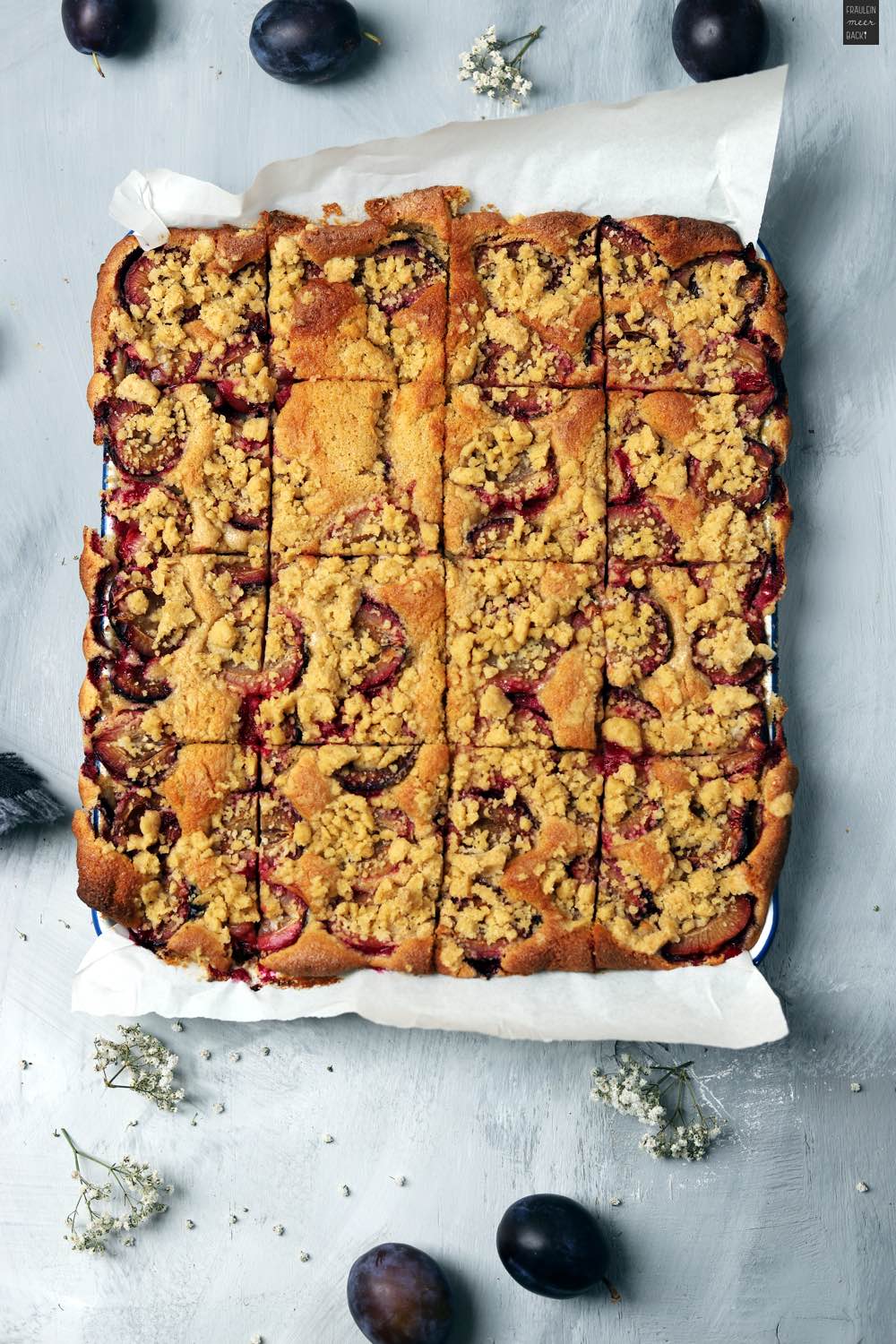 Fraeulein Meer backt Pflaumenkuchen vom Blech 