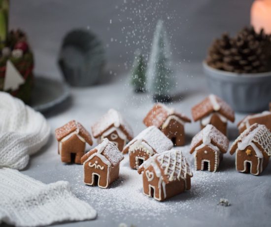 Fraeulein Meer backt Kleine Lebkuchenhäuser