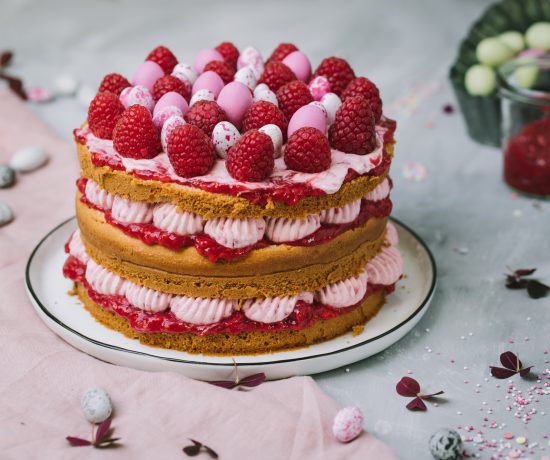 Fraeulein Meer backt Himbeer Rhabarber Torte