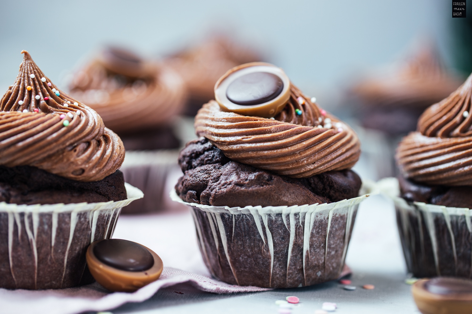 Cupcakes mit Schokoladen-Frosting - Fräulein Meer backt