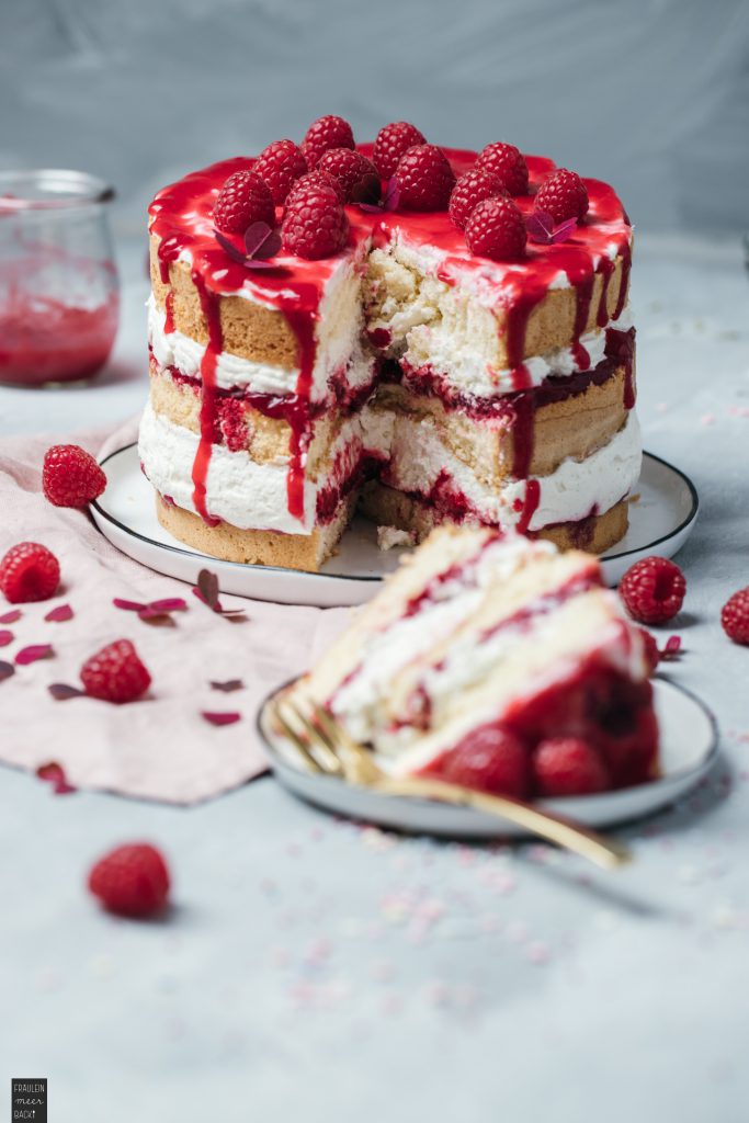 Himbeer-Biskuit-Torte - Fräulein Meer backt