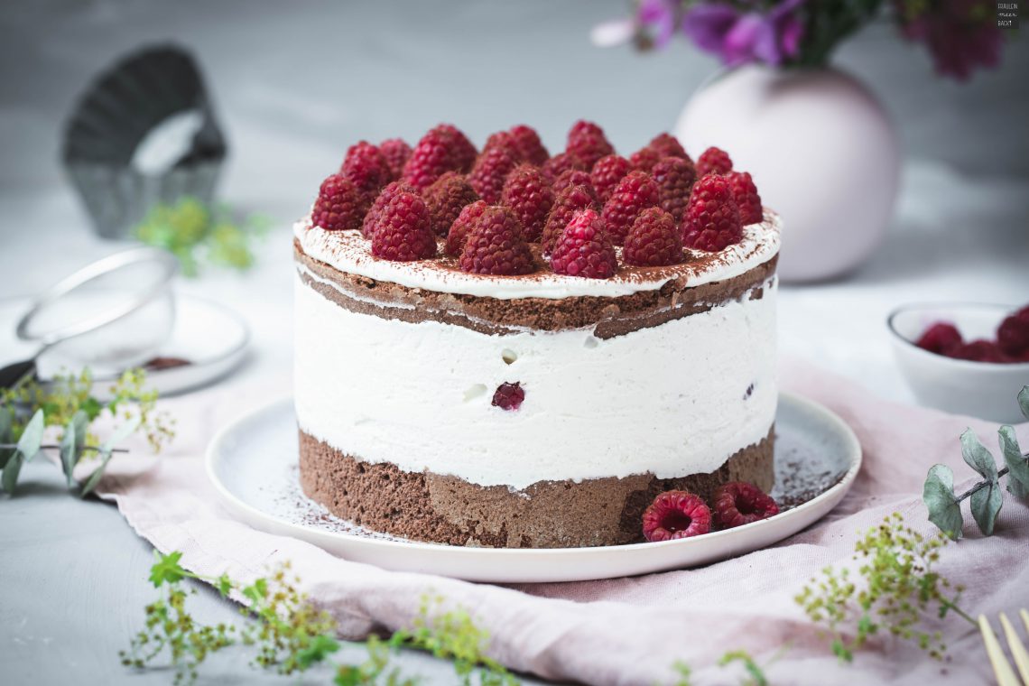 Fraeulein Meer backt HImbeer-Schoko-Torte