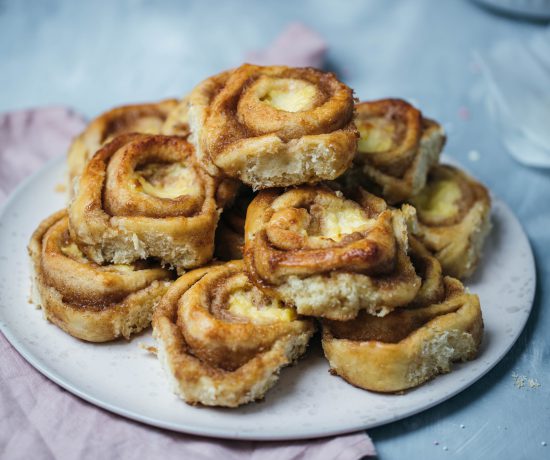 Fraeulein Meer backt Zimtschnecken mit Puddingcreme