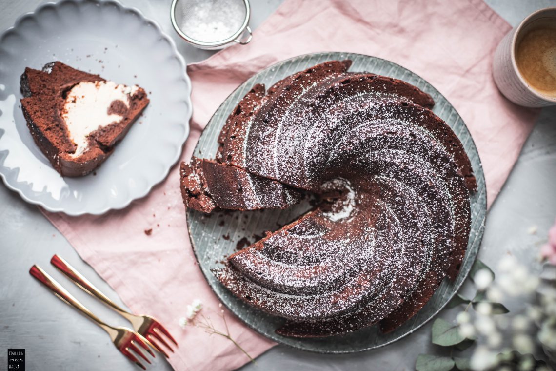 Fraeulein Meer backt Schoko-Käsekuchen-Guglhupf