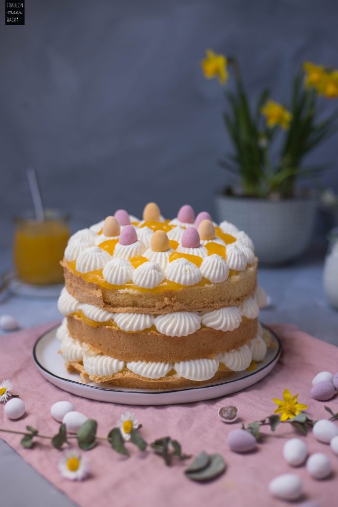 Fraeulein Meer backt Pfirsich-Biskuit-Torte