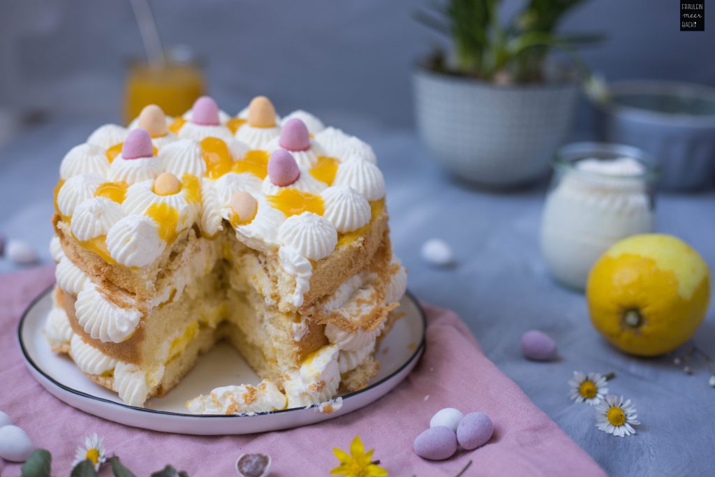 Fraeulein Meer backt Pfirsich-Biskuit-Torte