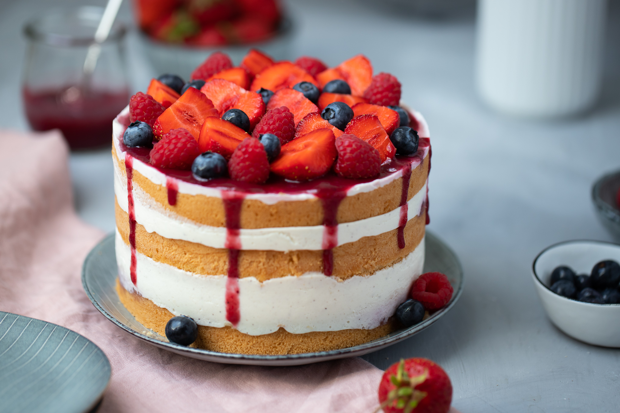 Beeren-Biskuit-Torte - Fräulein Meer backt