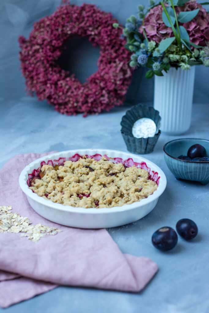 Fraeulein Meer backt Zwetschgen Renekloden Crumble