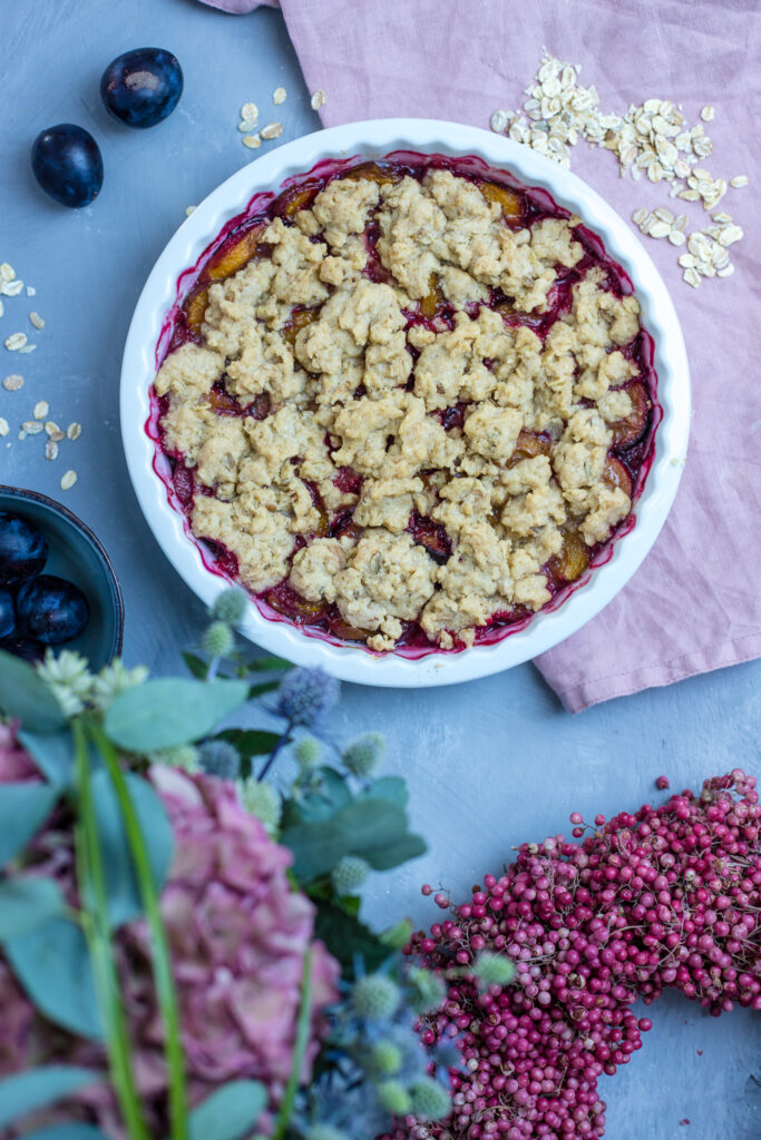 Fraeulein Meer backt Zwetschgen Renekloden Crumble