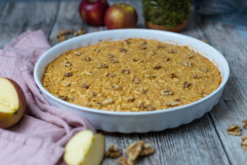 Geriebener Apfelkuchen: So saftig und lecker! - Fräulein Meer backt